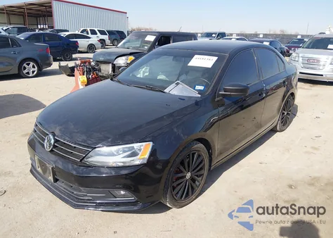 2016 Volkswagen Jetta 1.8T Sport from USA, damaged, VIN 3VWD17AJ2GM337546